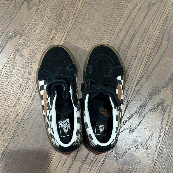 Boys high top vans lightly worn - Picture 1 of 6